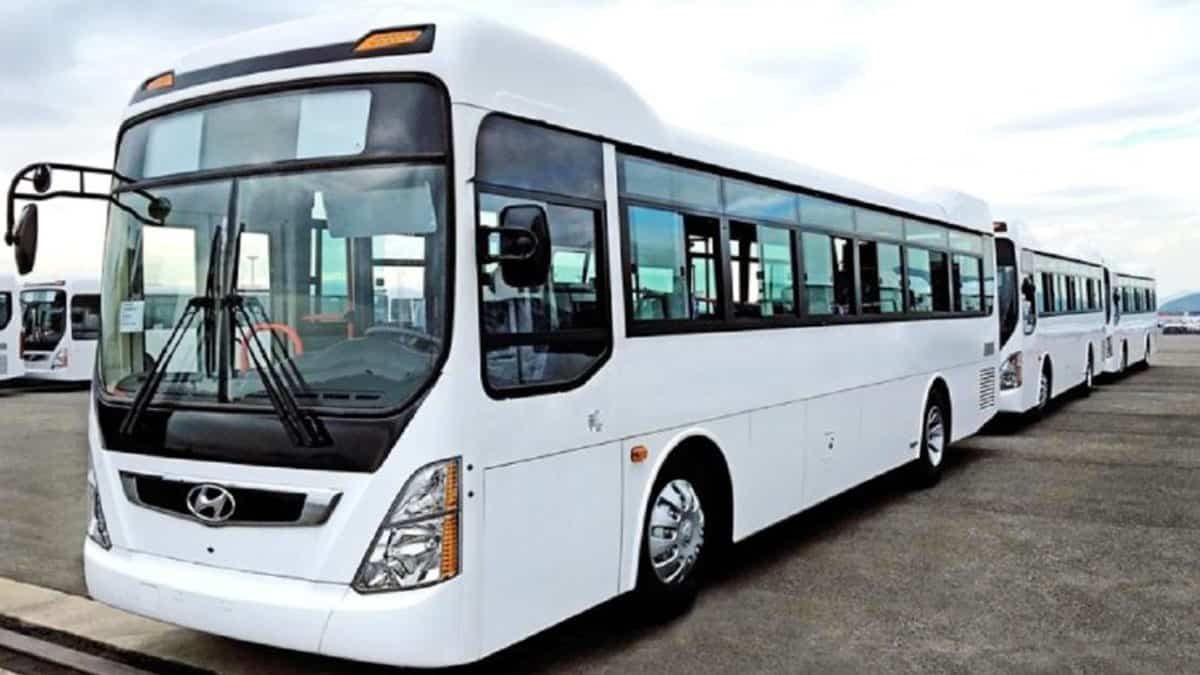 Dịch vụ thuê xe 35 chỗ Hyundai Aero Town tại Đoàn Kết có gì nổi bật?