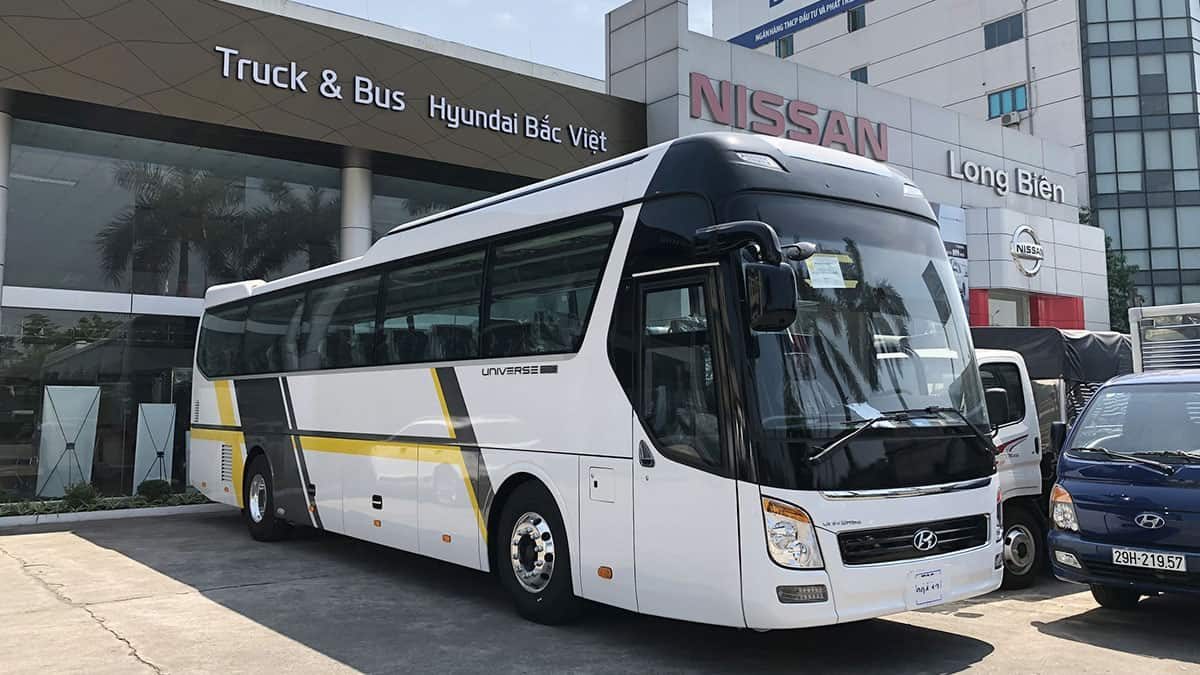 ĐKT cho thuê xe Hyundai Universe giá rẻ