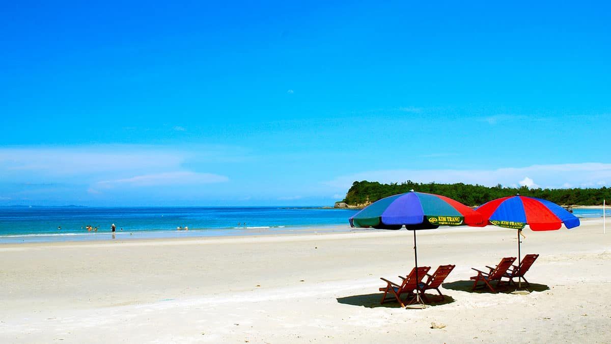 Đắm chìm với nét đẹp của biển Quan Lạn!