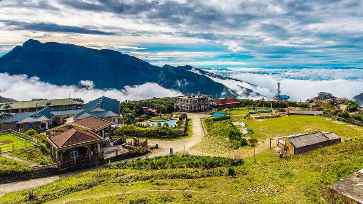 Tại DKT Transport khách hàng có thể lựa chọn nhiều loại xe khác nhau khi đi Mẫu Sơn.