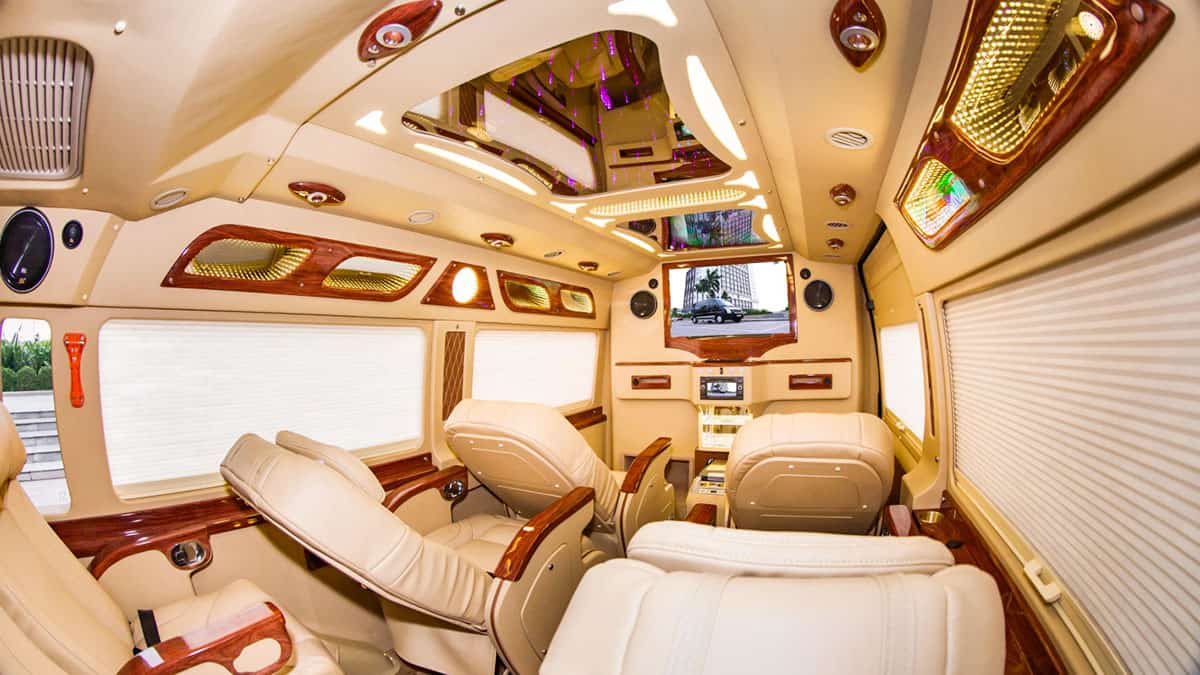 Thuê xe đi Sầm Sơn với xe cao cấp cho chuyến đi tuyệt vời nhất!