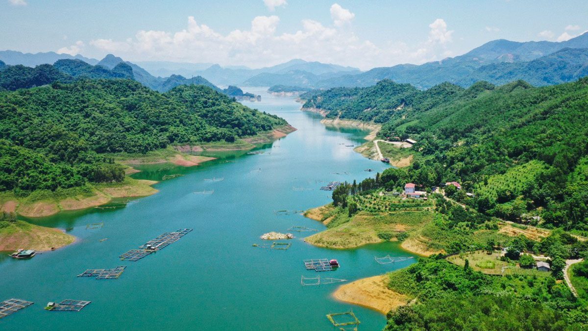 Tại sao nên đi du lịch Hoà Bình?