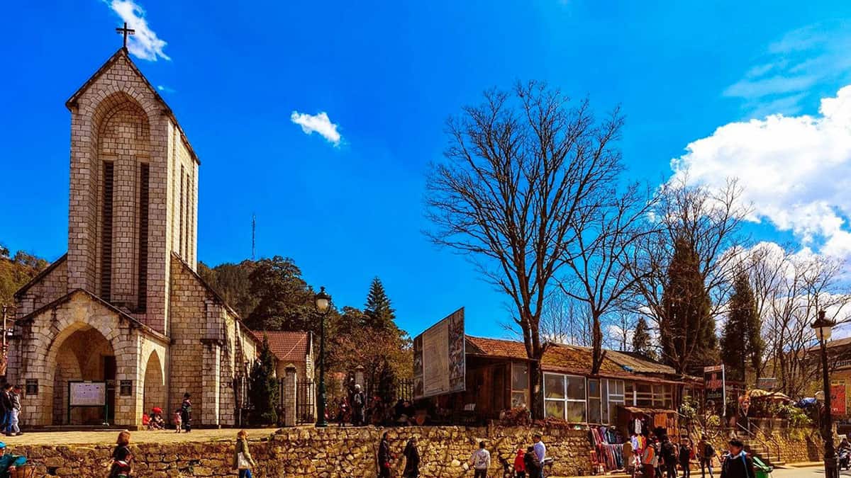 Nhà thờ cổ Sapa