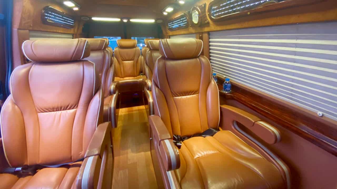 Nội thất xe limousine Việt Nam