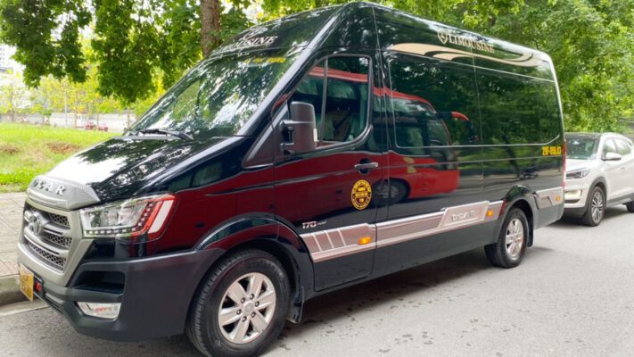 Xe Solati Limousine 12 chỗ