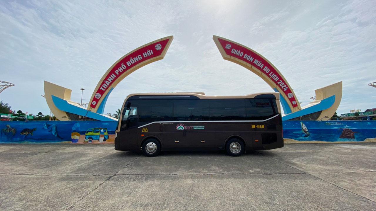 Xe Limousine 19 chỗ được nhiều đoàn khách du lịch lựa chọn bởi sự sang trọng và tiện nghi