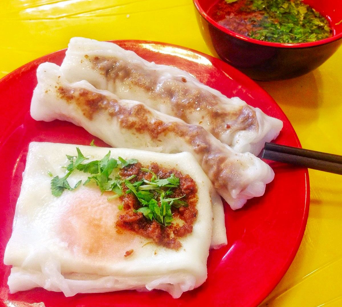 Bánh cuốn trứng