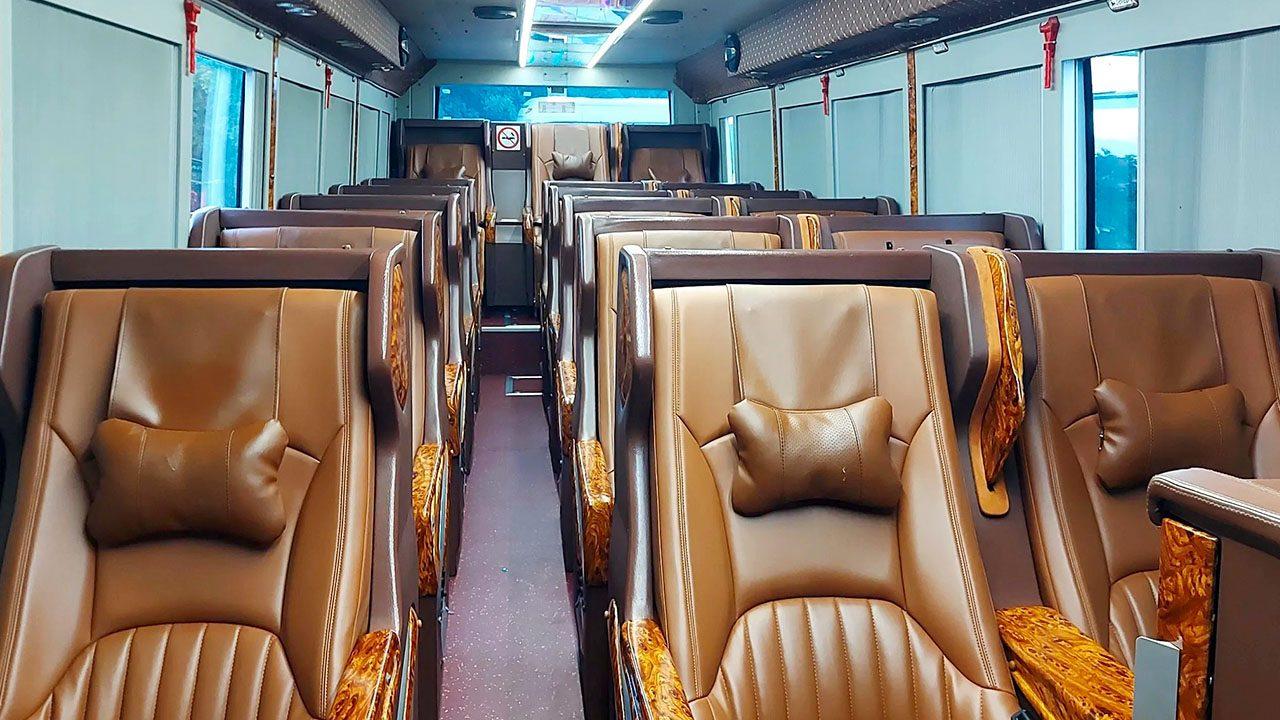 Thaco Limousine 18 chỗ