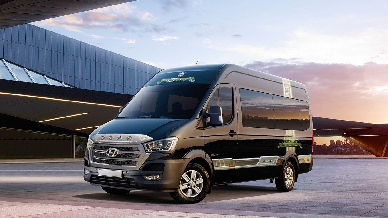 Solati Limousine 9 chỗ