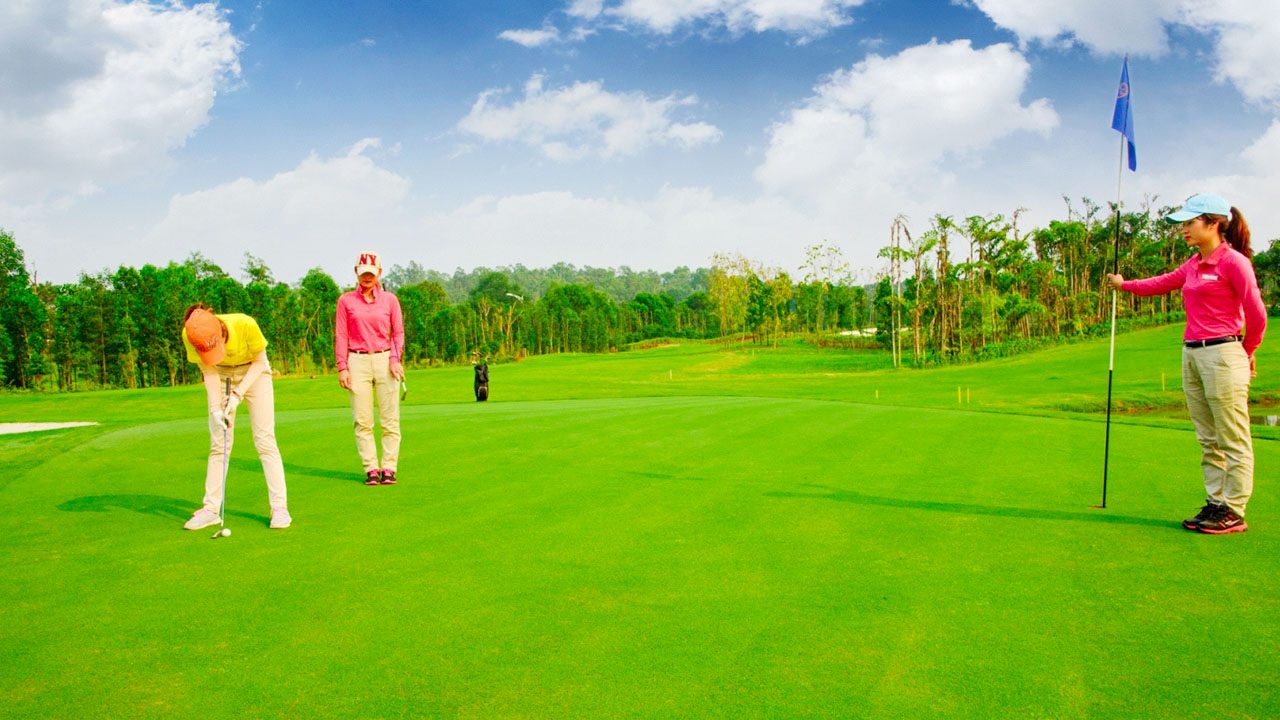 Chơi golf tại Flamingo