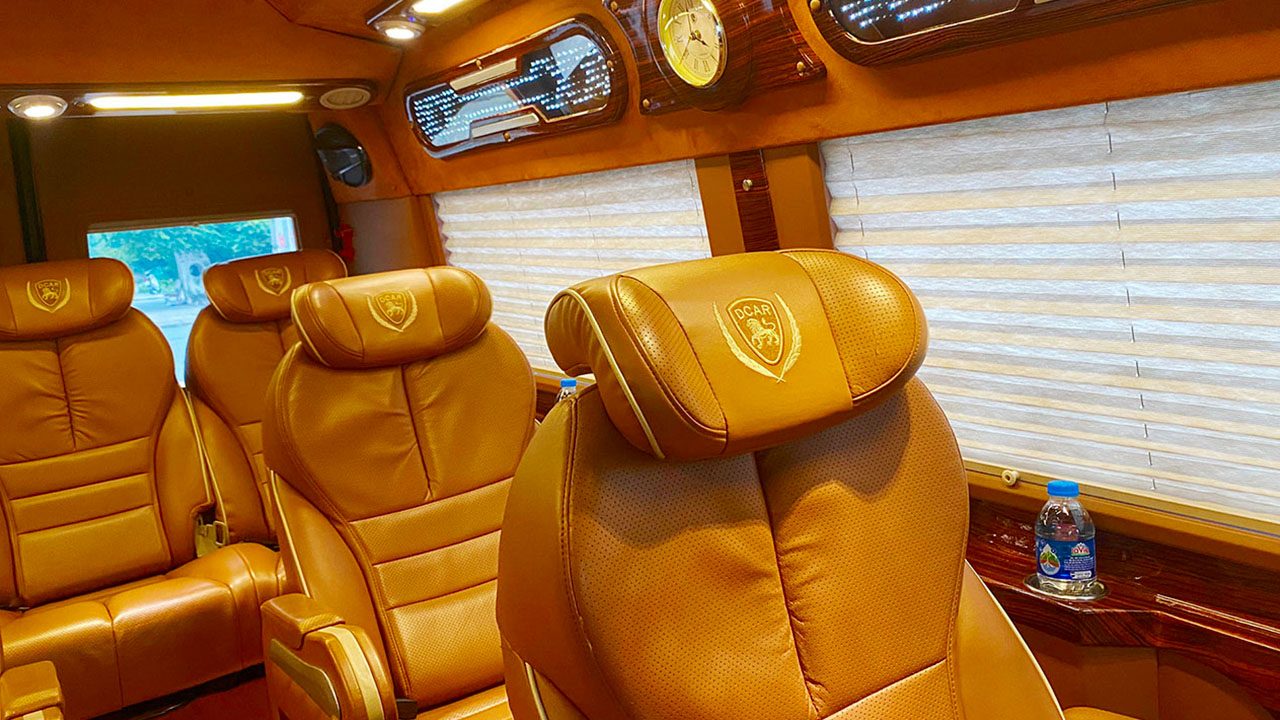 Nội thất xe Limousine đi Ninh Bình