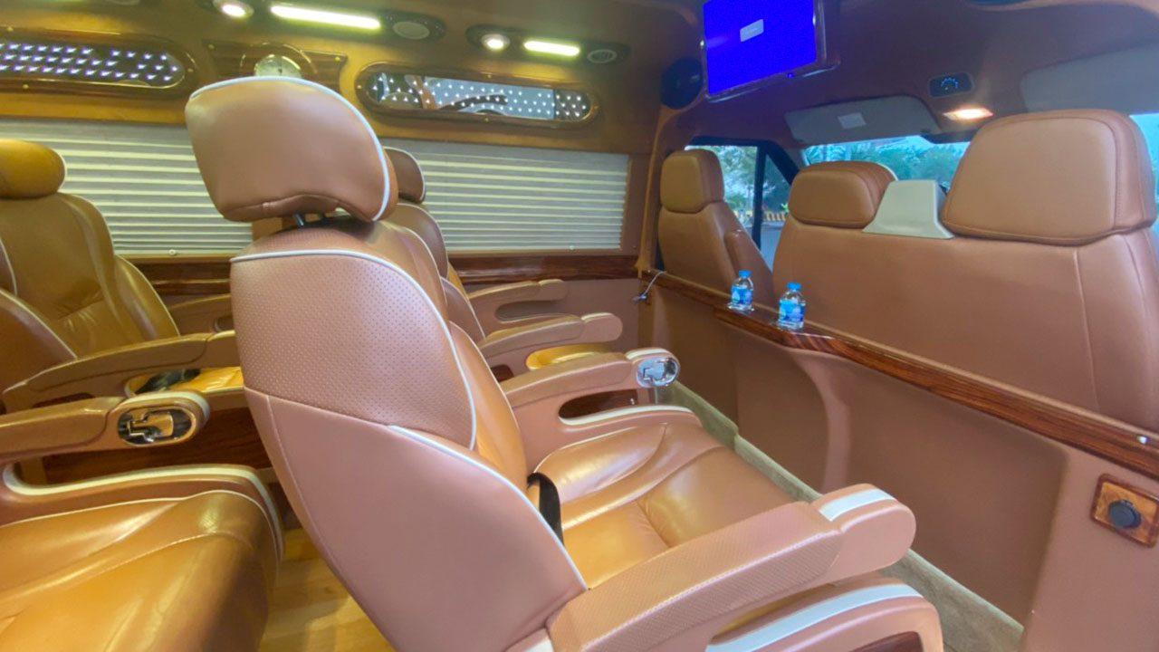 Thuê xe Limousine 9-19 chỗ đi Mù Cang Chải