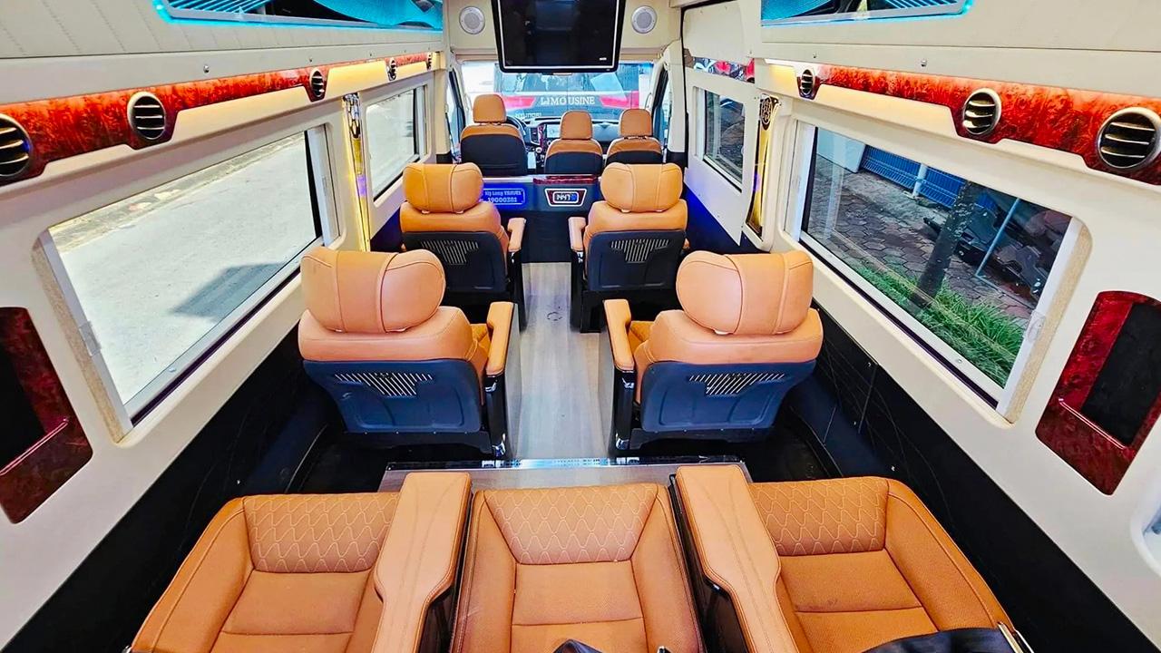 Dòng Limousine được nhiều khách hàng lựa chọn bởi sự tiện nghi và sang trọng