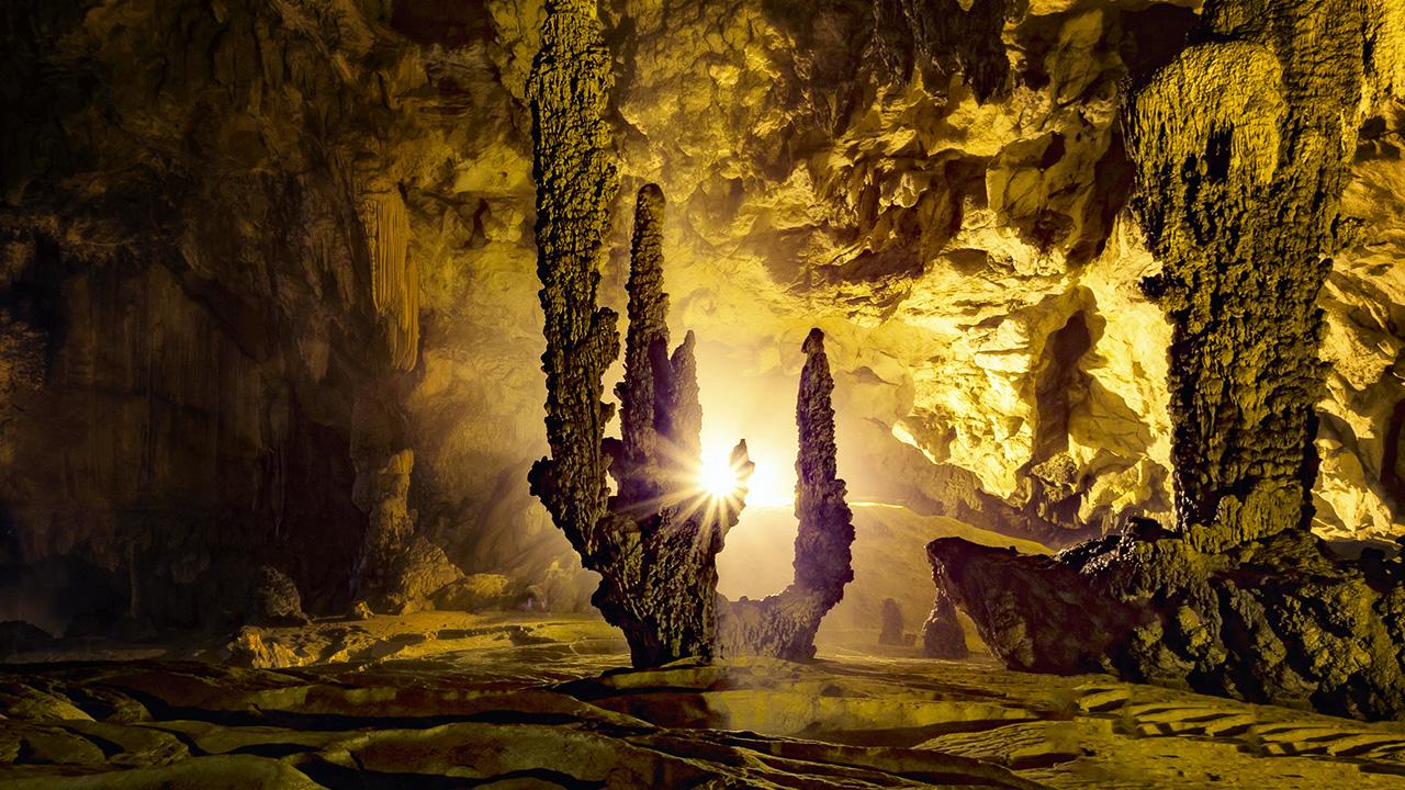 Động Ngườm Ngao