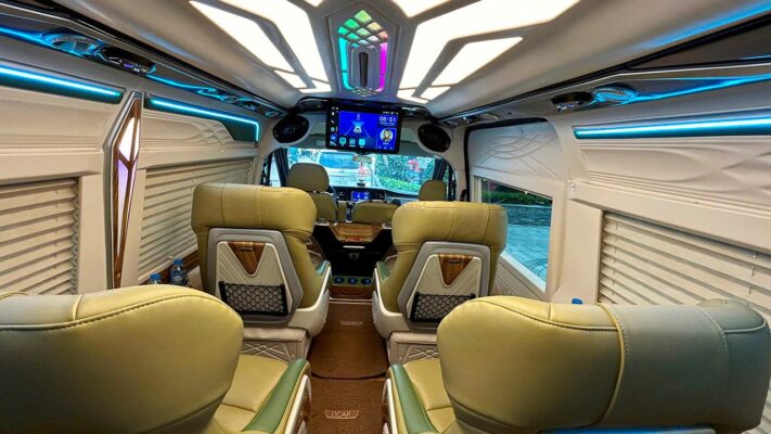 Xe limousine 9 chỗ tiện nghi và có không gian rộng rãi