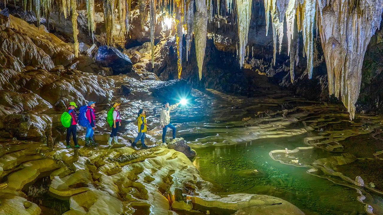 Quần thể hang động Pu Sam Cáp