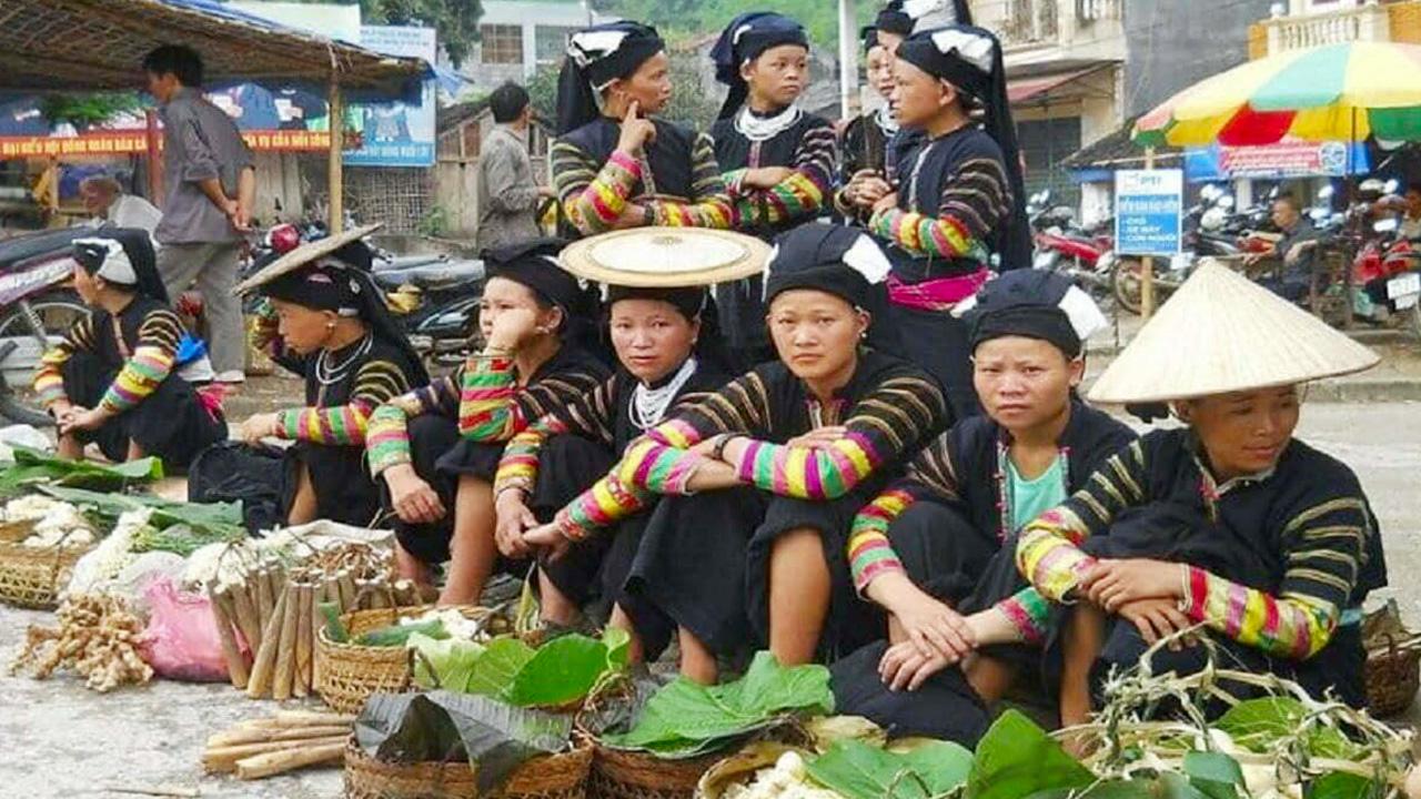 Chợ phiên Phố Đoàn – Đậm sắc màu dân tộc