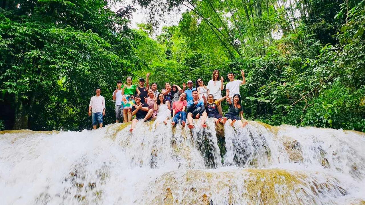 Thác Bản Hiêu – Khám phá bản làng giữa rừng sâu