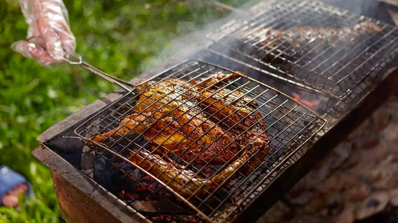 Vịt Cổ Lũng quay than hồng