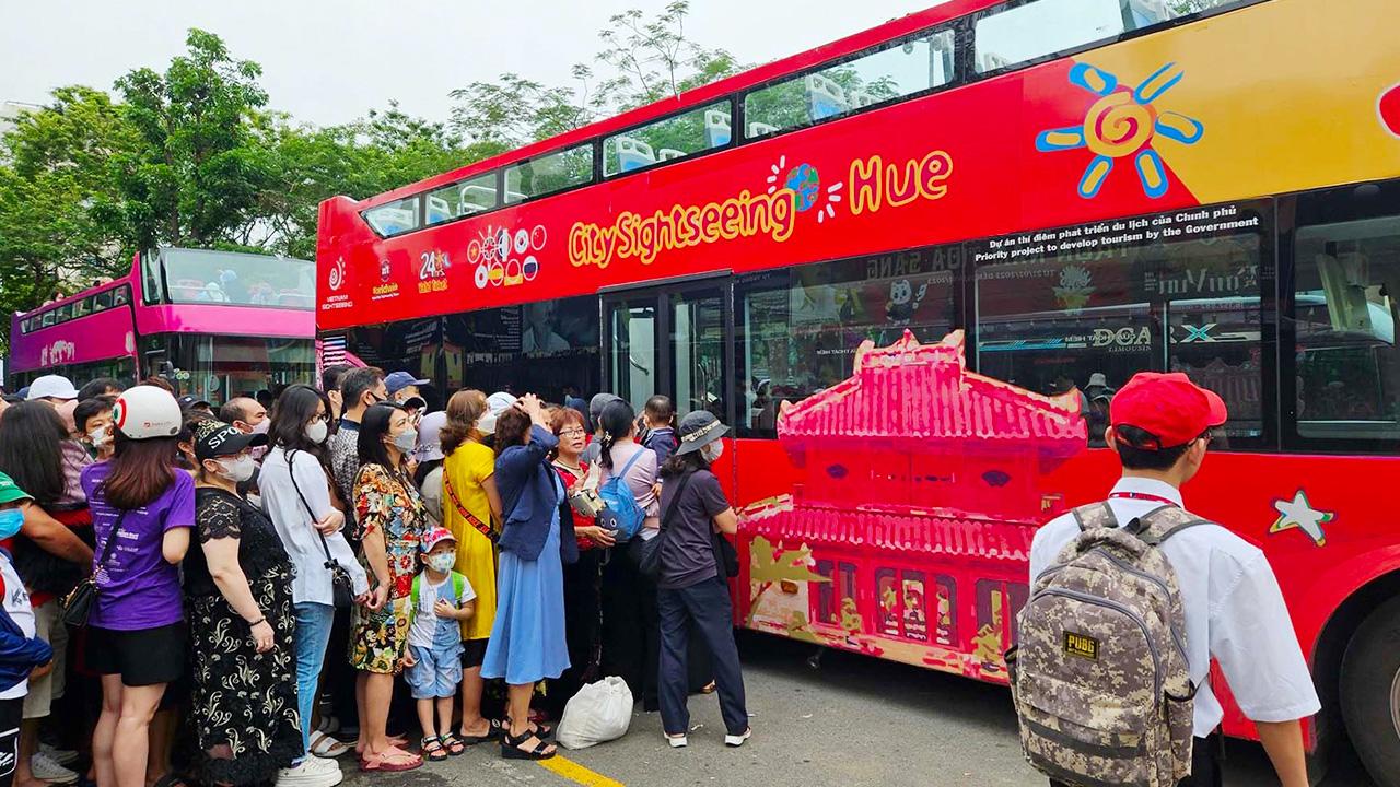 Giá Vé Và Thông Tin Liên Hệ Với Các Nhà Cung Cấp Dịch Vụ