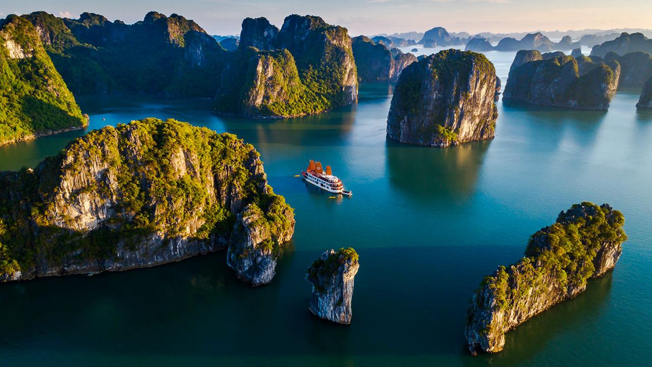 Thời Điểm Du Lịch Hạ Long Lý Tưởng