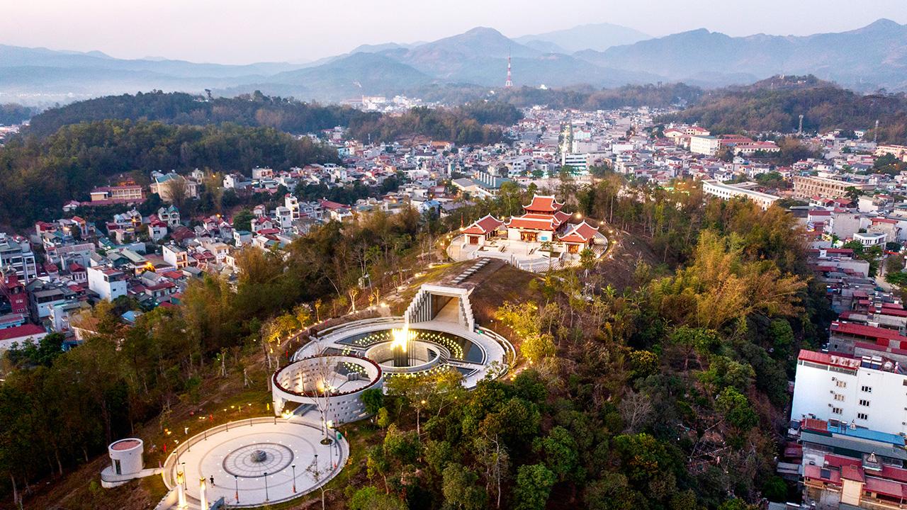 Điện Biên Phủ lừng lẫy