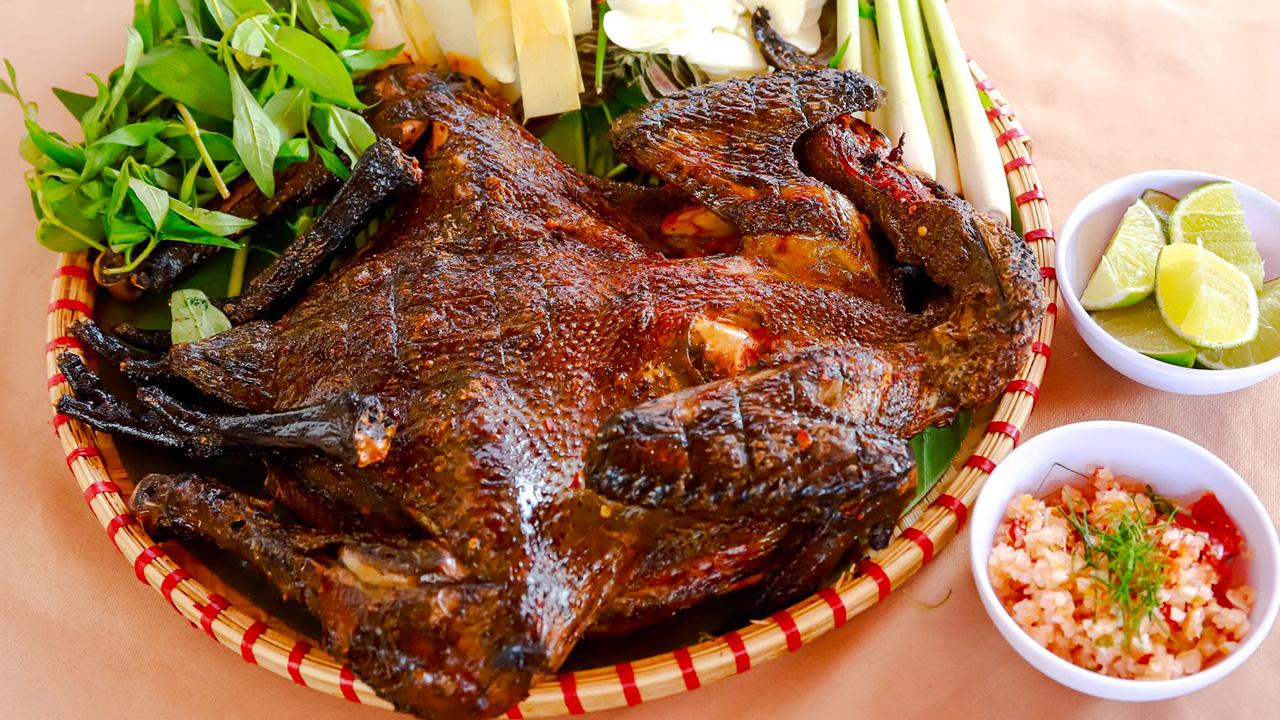 Gà Đen Nướng Than Hồng